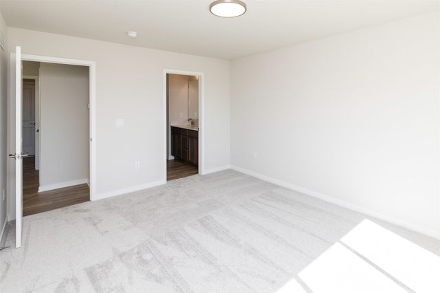 6411 NE 11th Court, Des Moines, IA 50313