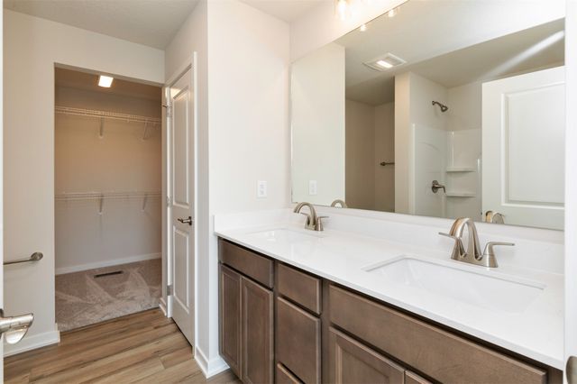 6411 NE 11th Court, Des Moines, IA 50313