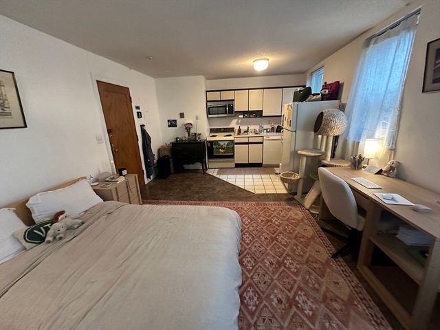 84 Gordon Street 302, Boston, MA 02135