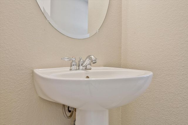 9068 Cortina Cir., Roseville, CA 95678