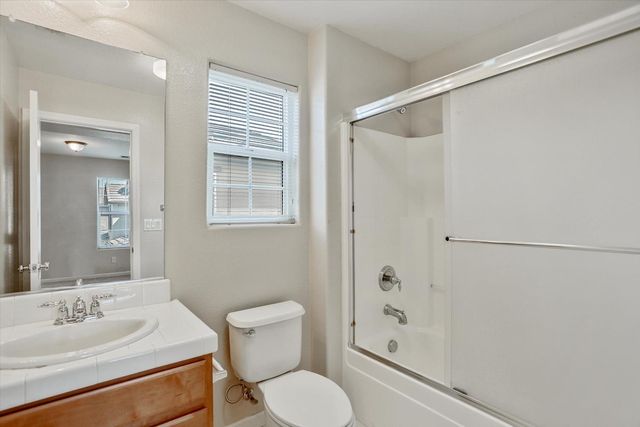 9068 Cortina Cir., Roseville, CA 95678