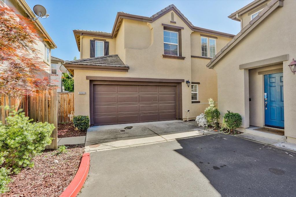 9068 Cortina Cir., Roseville, CA 95678