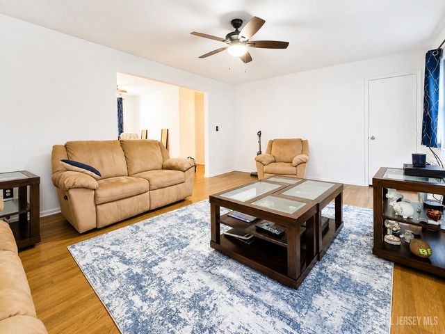 13 Wedgewood Drive 87, Verona, NJ 07044