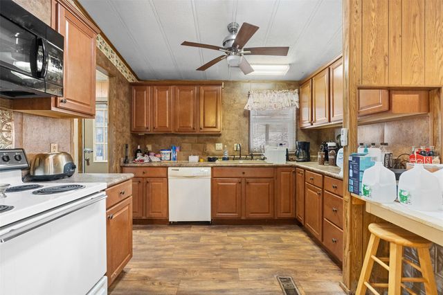 7155 County Road 144, Caldwell, TX 77836