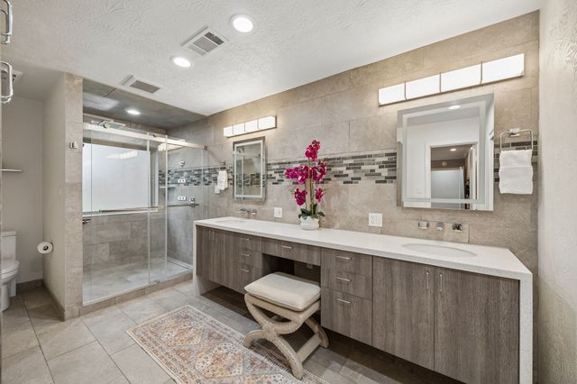 9060 Stone Creek Place, Dallas, TX 75243