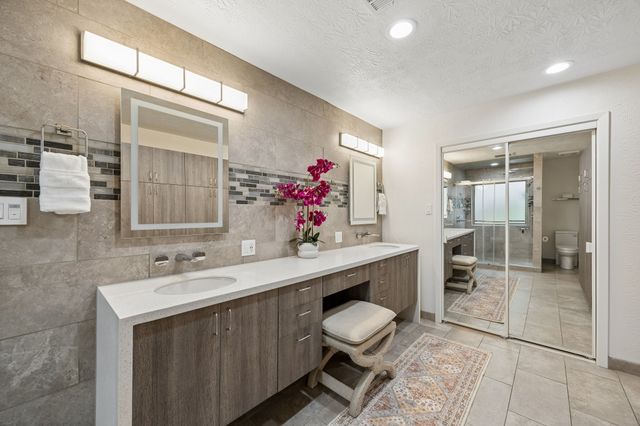 9060 Stone Creek Place, Dallas, TX 75243