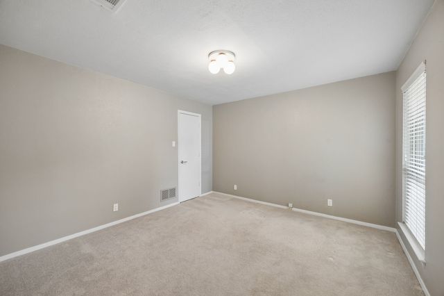 9060 Stone Creek Place, Dallas, TX 75243