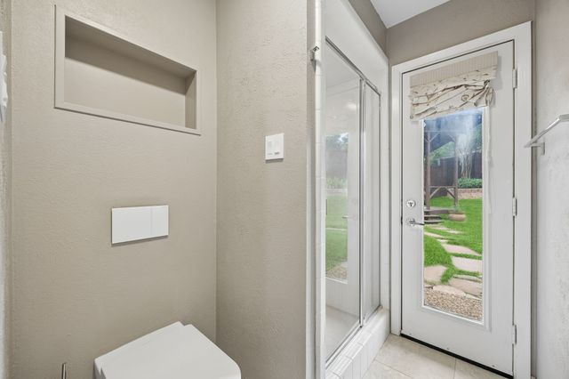 9060 Stone Creek Place, Dallas, TX 75243