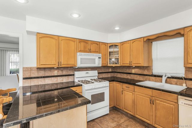 1844 Old Mill Road, Merrick, NY 11566