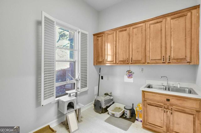 1001 Golf Estates Drive, Woodstock, GA 30189