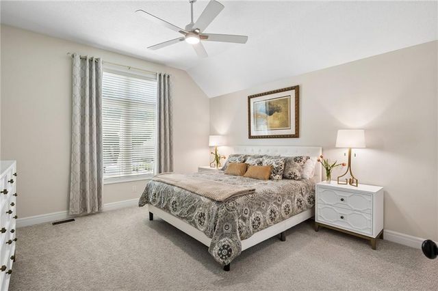 801 W 132nd Terrace, Kansas City, MO 64145