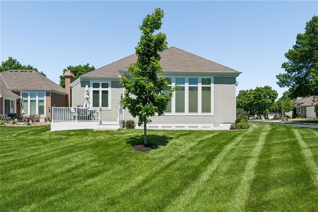 801 W 132nd Terrace, Kansas City, MO 64145