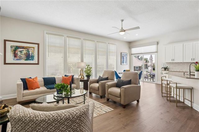 801 W 132nd Terrace, Kansas City, MO 64145