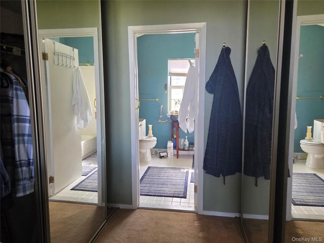 11 Turnberry Court, Middle Island, NY 11953
