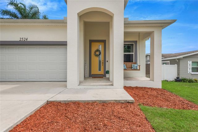 2524 LAKE ELLEN LANE, Tampa, FL 33618