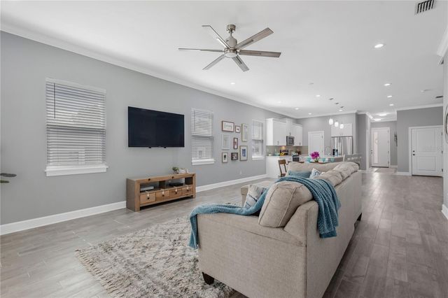 2524 LAKE ELLEN LANE, Tampa, FL 33618