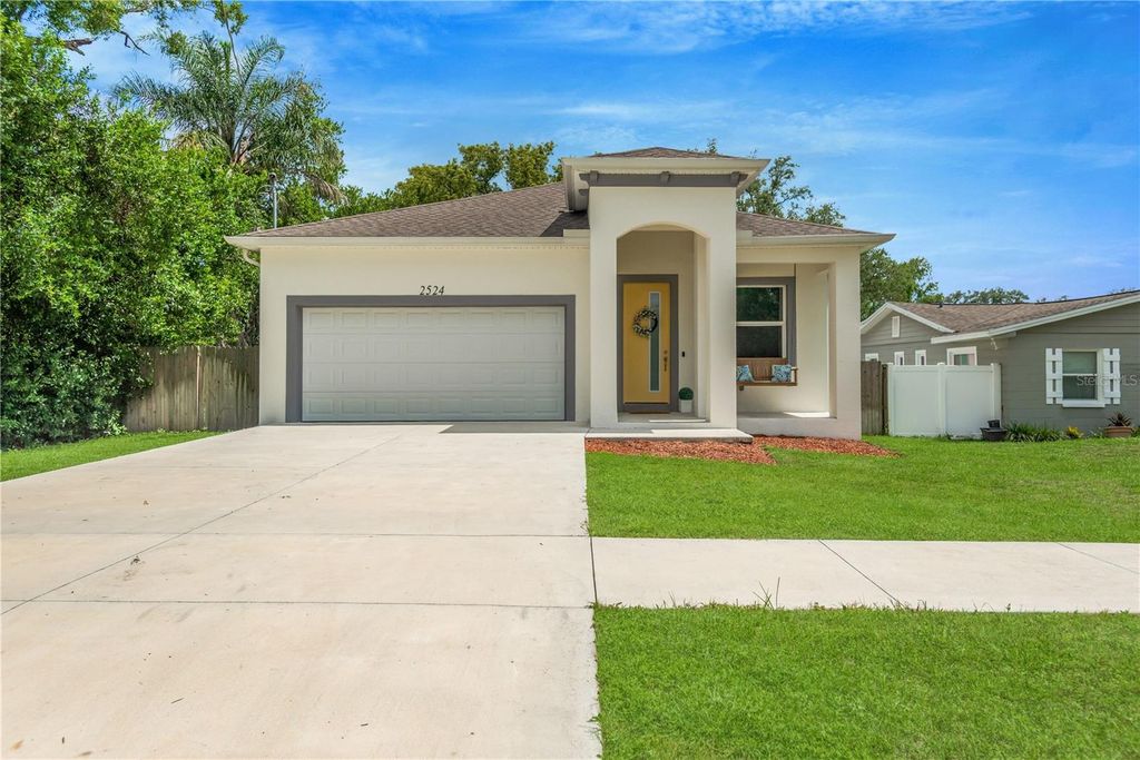 2524 LAKE ELLEN LANE, Tampa, FL 33618