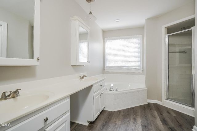 17 Edinburgh, Clayton, NC 27527