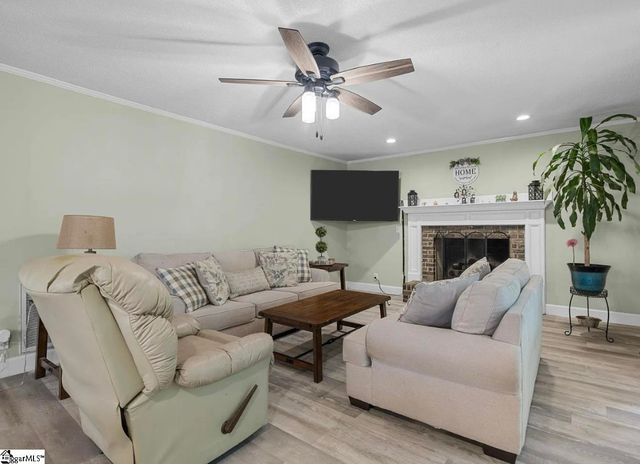 102 Greenapple Way, Simpsonville, SC 29681