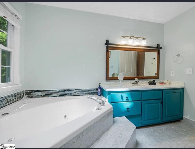 102 Greenapple Way, Simpsonville, SC 29681