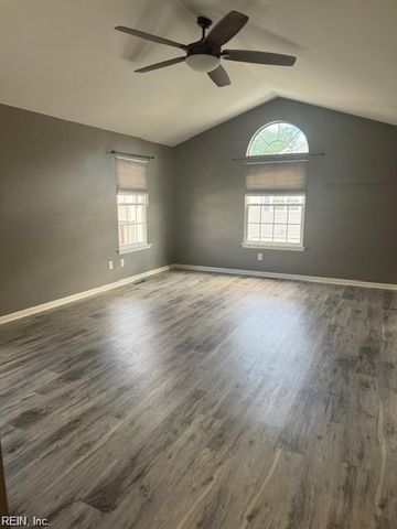 1528 Tallwood CIR, Chesapeake, VA 23320