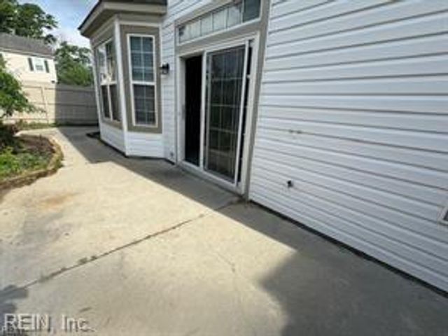 1528 Tallwood CIR, Chesapeake, VA 23320