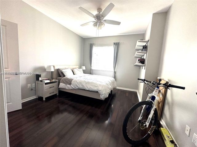 10 Aragon Avenue 1113, Coral Gables, FL 33134