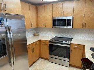 10 Aragon Avenue 1113, Coral Gables, FL 33134