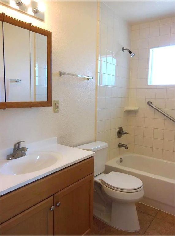 Image 11 of property listing at 16710 Del Monte Avenue, Morgan Hill, CA 95037