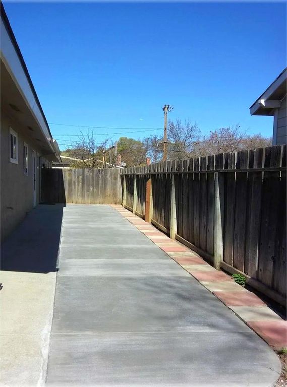 Image 16 of property listing at 16710 Del Monte Avenue, Morgan Hill, CA 95037