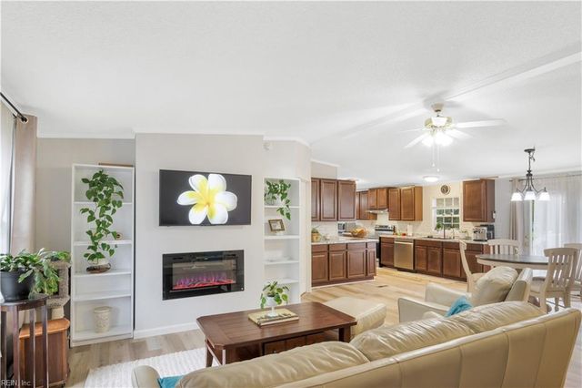 160 Whiting AVE, Williamsburg, VA 23185