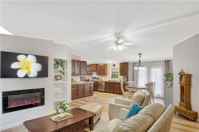 160 Whiting AVE, Williamsburg, VA 23185