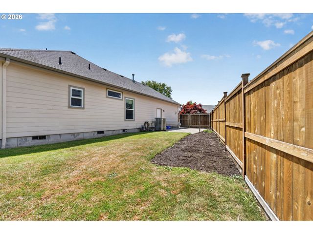 2923 DRY CREEK Rd, Eugene, OR 97404