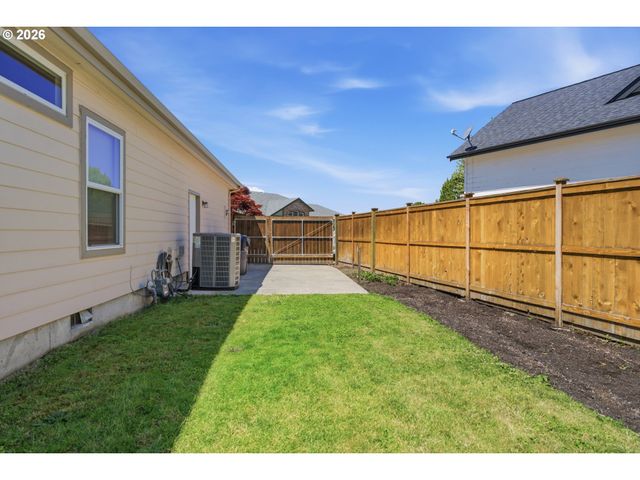 2923 DRY CREEK Rd, Eugene, OR 97404