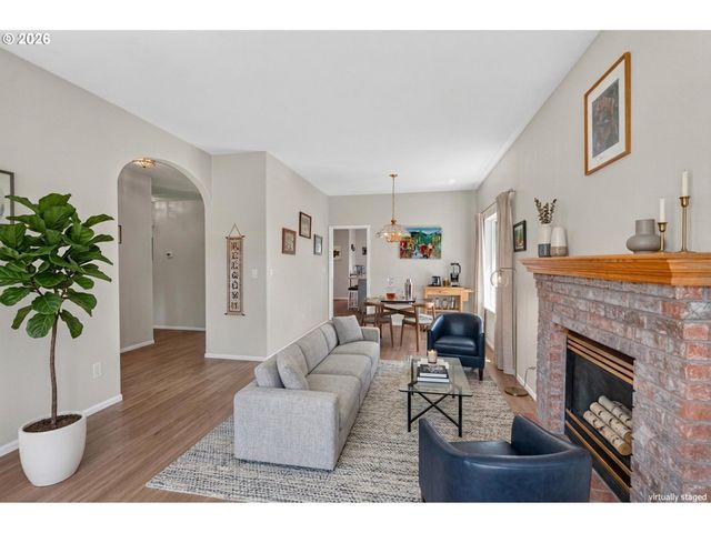 2923 DRY CREEK Rd, Eugene, OR 97404
