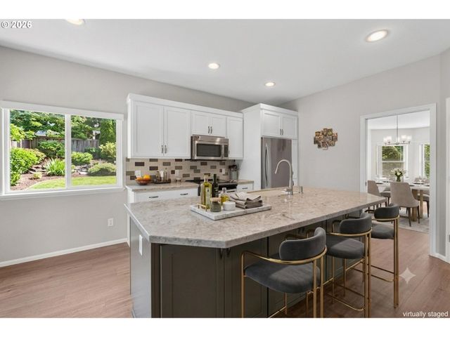 2923 DRY CREEK Rd, Eugene, OR 97404