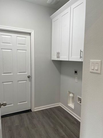 1749 Cindy Lane, Conroe, TX 77304