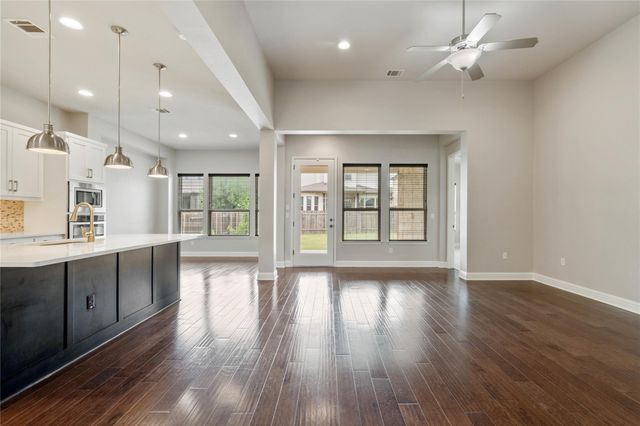5009 Mandevilla DR, Austin, TX 78739