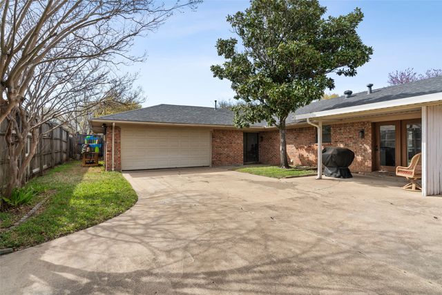 1612 Daywood Lane, Irving, TX 75061