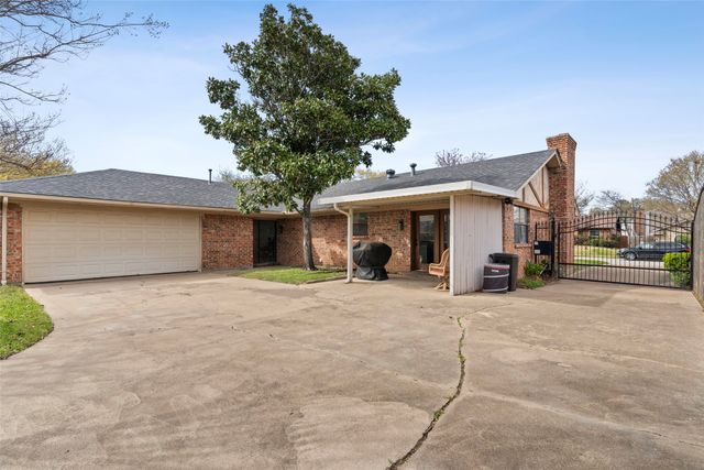 1612 Daywood Lane, Irving, TX 75061