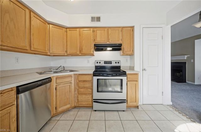 1368 Ivywood Road RD, Virginia Beach, VA 23453