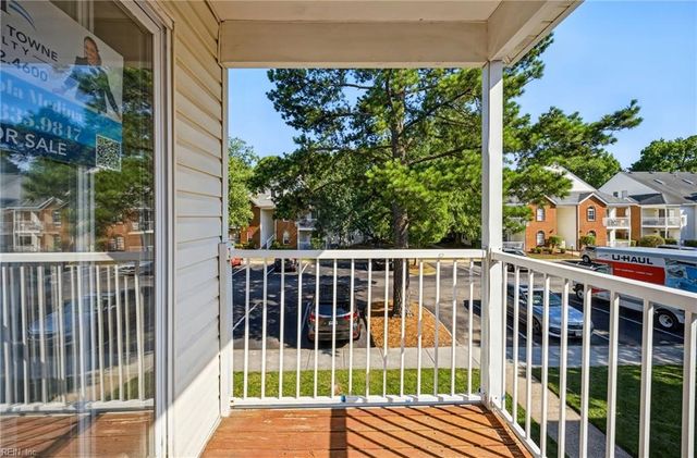 1368 Ivywood Road RD, Virginia Beach, VA 23453