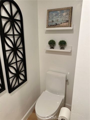 225 N Akers Road 308, Visalia, CA 93291