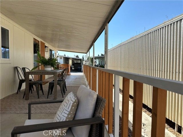 225 N Akers Road 308, Visalia, CA 93291