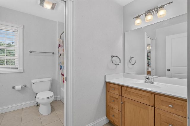5284 Tillman Drive, Kalamazoo, MI 49009