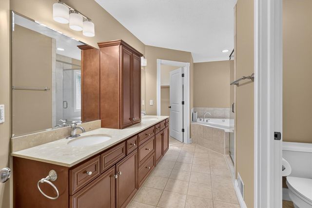 5284 Tillman Drive, Kalamazoo, MI 49009