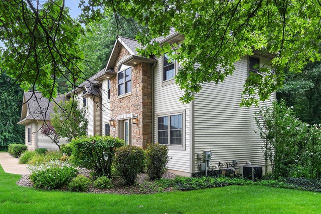 5284 Tillman Drive, Kalamazoo, MI 49009