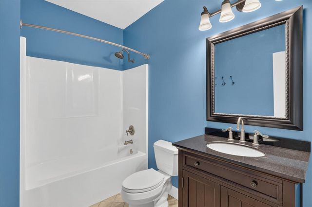 5284 Tillman Drive, Kalamazoo, MI 49009