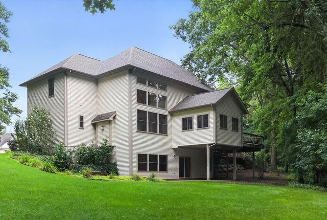 5284 Tillman Drive, Kalamazoo, MI 49009