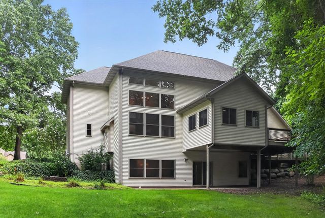 5284 Tillman Drive, Kalamazoo, MI 49009